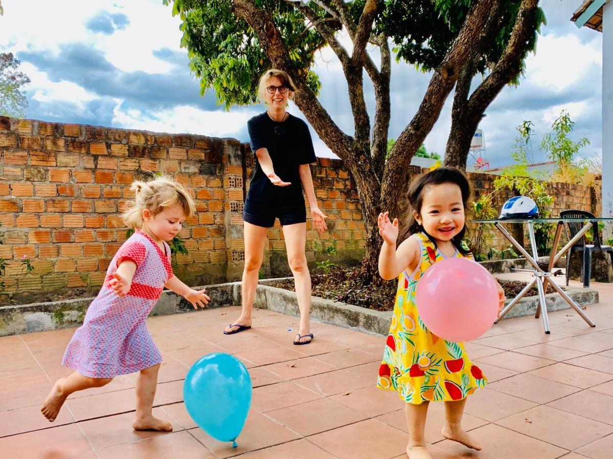 Vietnam Phuot Real Home Kon Tum Buitenkant foto
