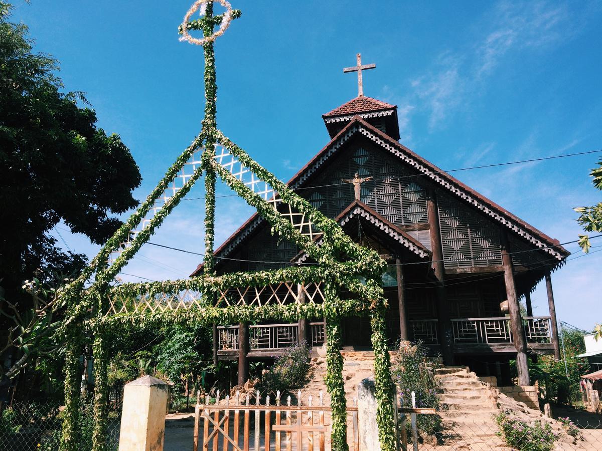 Vietnam Phuot Real Home Kon Tum Buitenkant foto